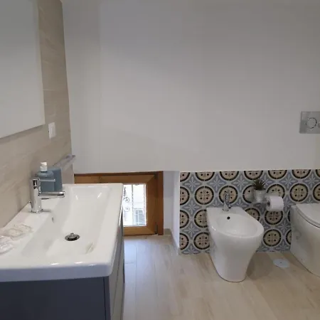 Nicolapartment - Station Apartamento Nápoles